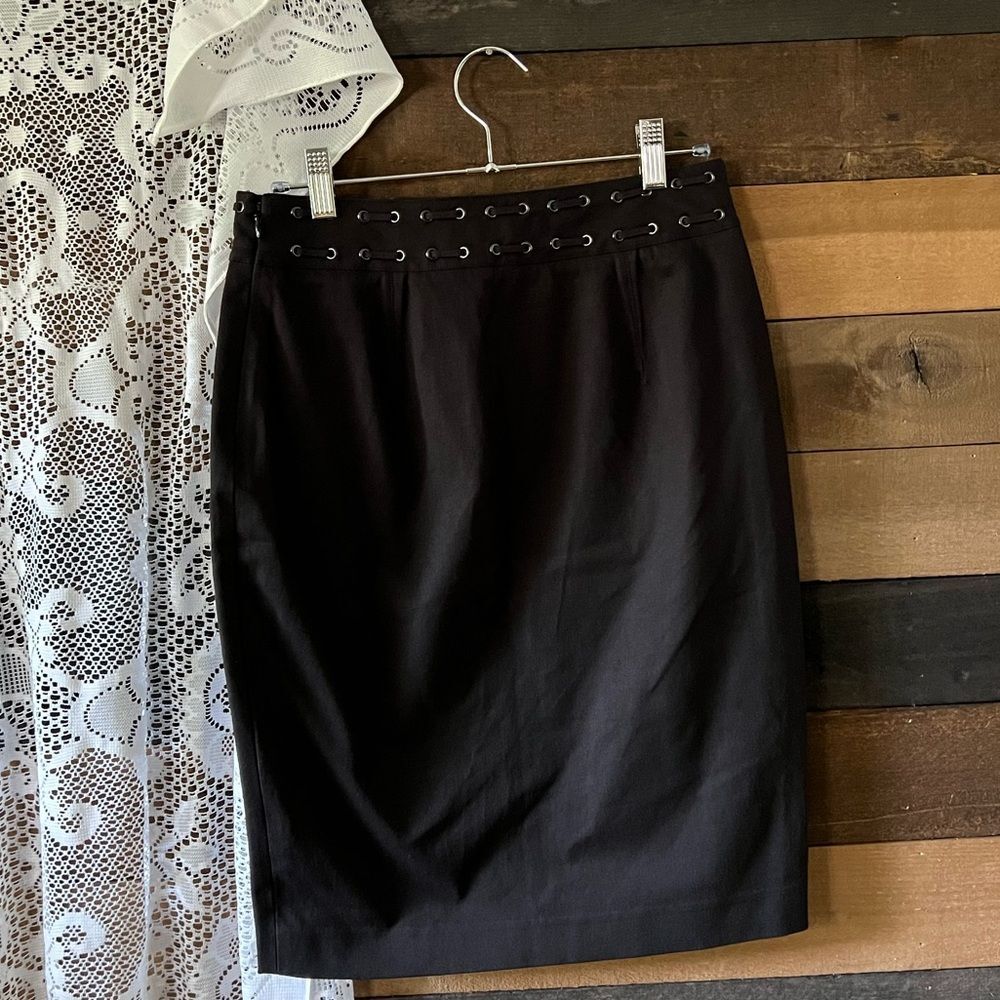 Y2K Banana Republic Black Eyelet Lace Pencil Skirt - Vintage High Waist Chic - Picture 3 of 5